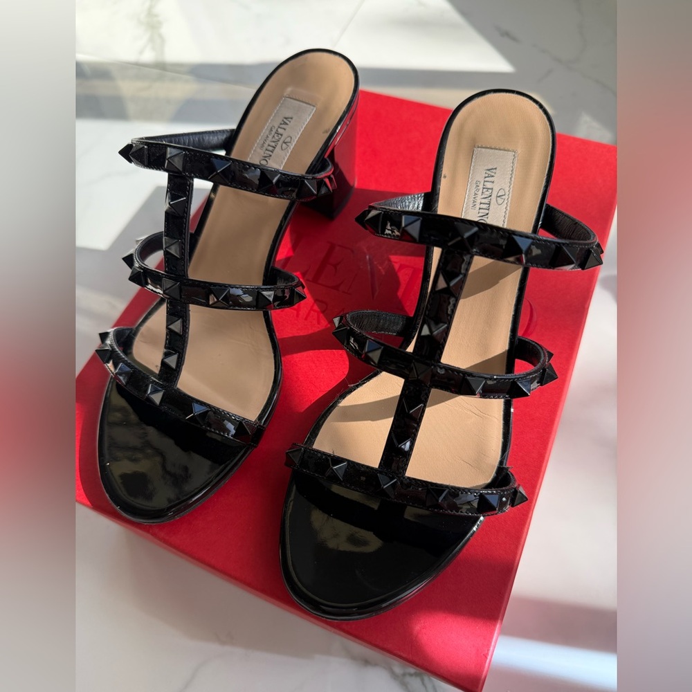 Valentino Garavani Rockstud Cage Slide Sandals